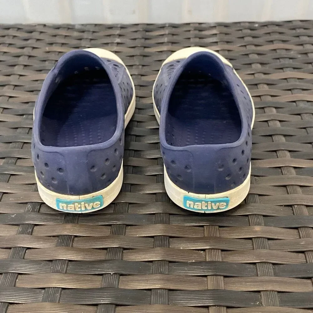 Native Jefferson shoes, children’s size 8